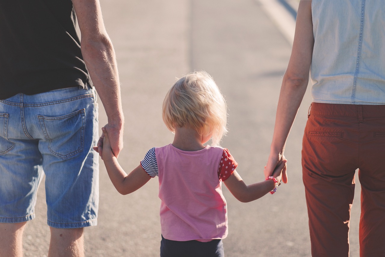 Les Momeries : Co-éducation parents-professionnels