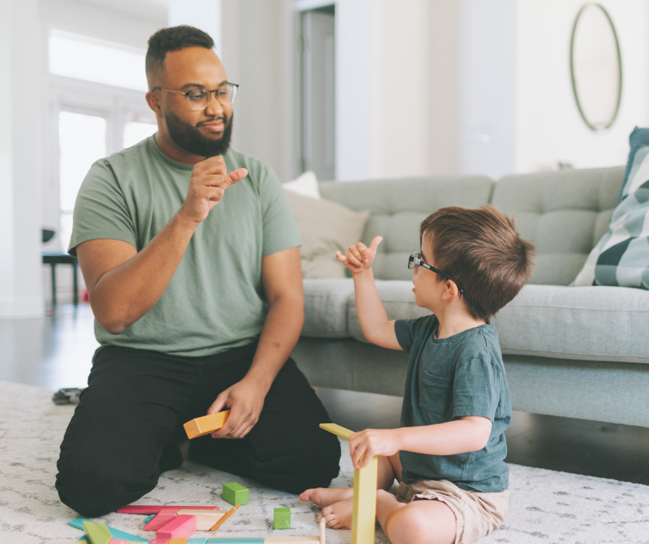 langues signes bébé